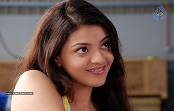 kajal agarwal,bollywood chance,director sudheer misra  హద్దు మీరనంటున్న కాజల్..!